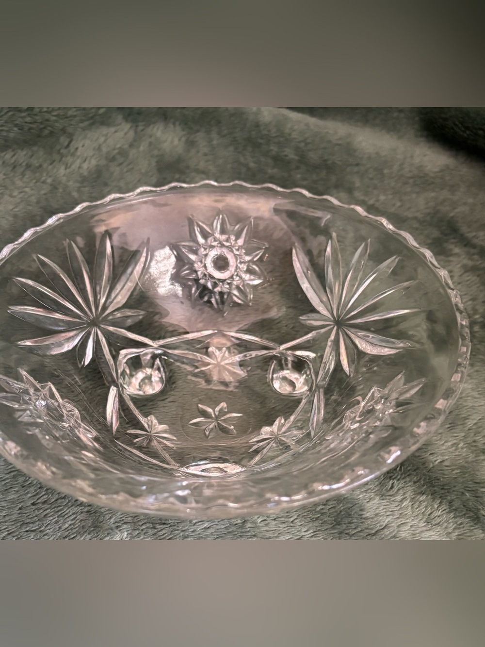 Anchor Hocking Vintage Clear Cut Glass Serving Bowl-Elegant Star Pattern (G013)
